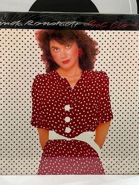 Linda Ronstadt - Get Closer LP (1982) Asylum Records 60185 - Sealed
